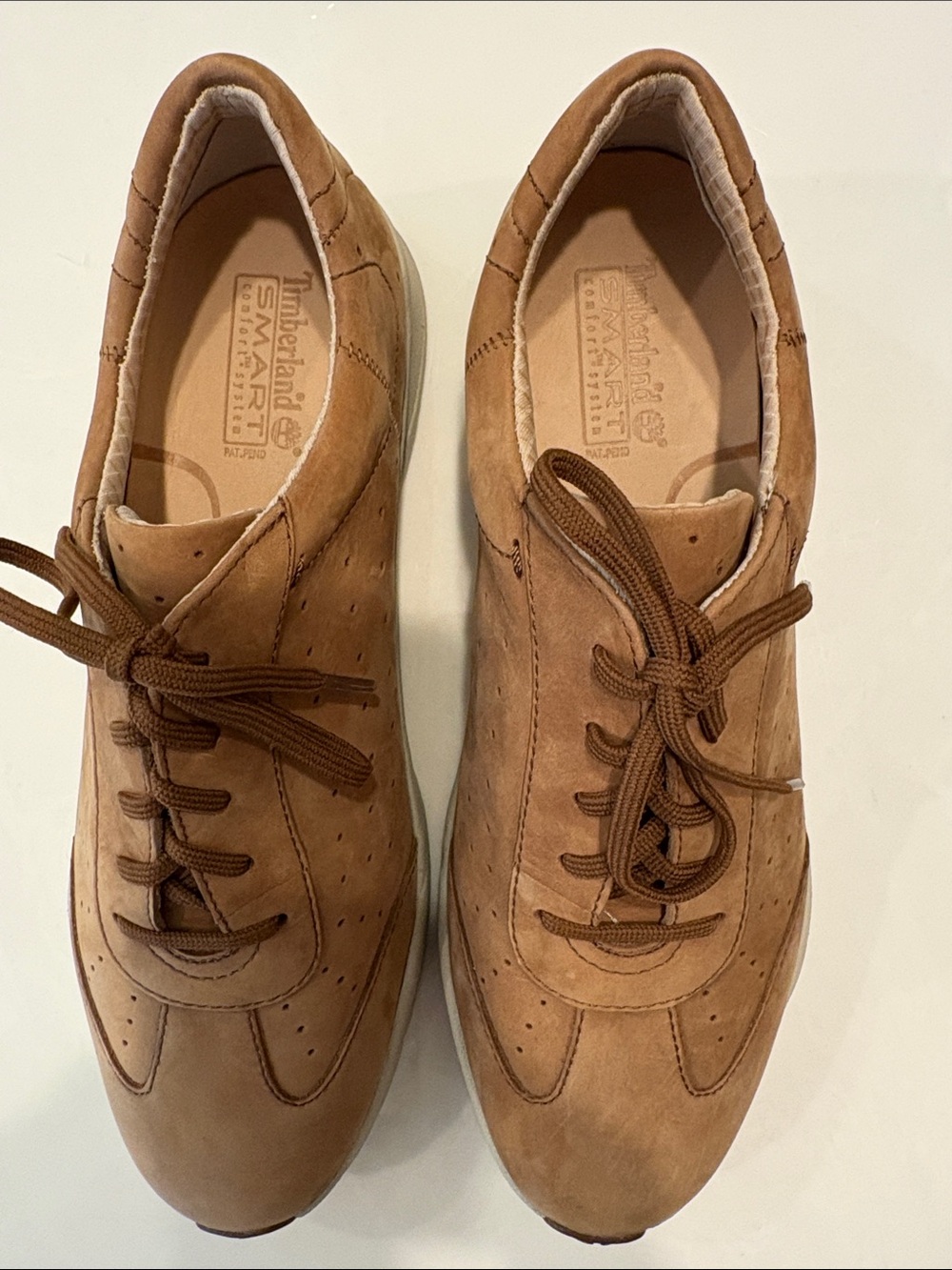 Timberland Women’s Tan Leather Lace-Up Sneakers